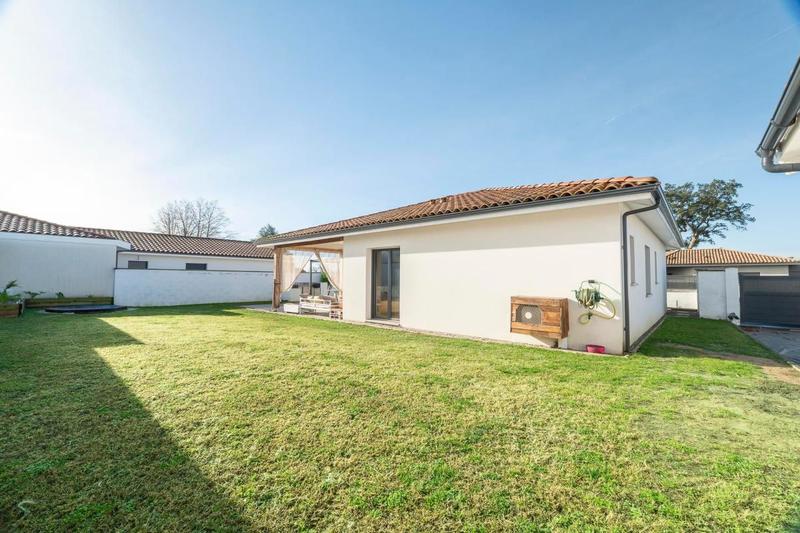 Maison - 97 m² - 4 pièces