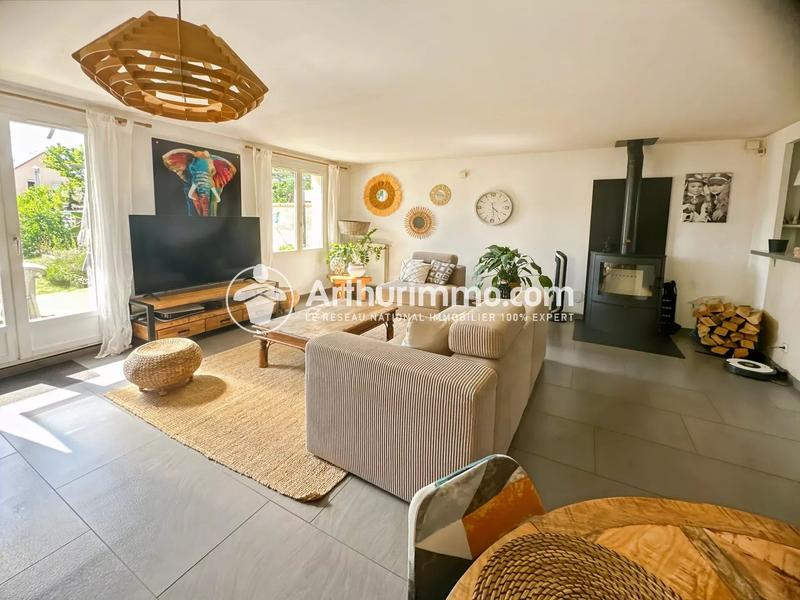 Maison - 98 m² - 5 pièces