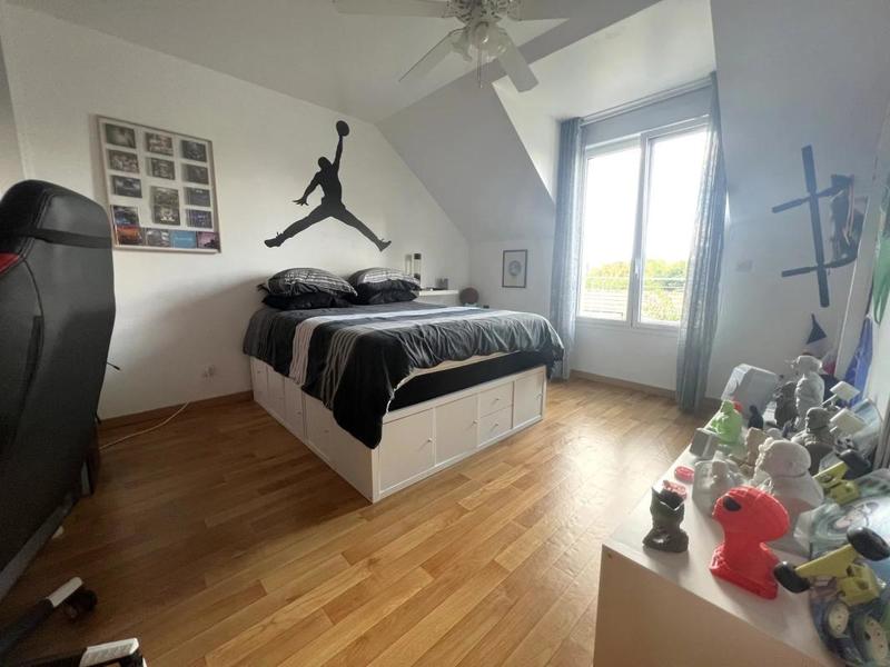 Propriété - 175 m² - 8 pièces