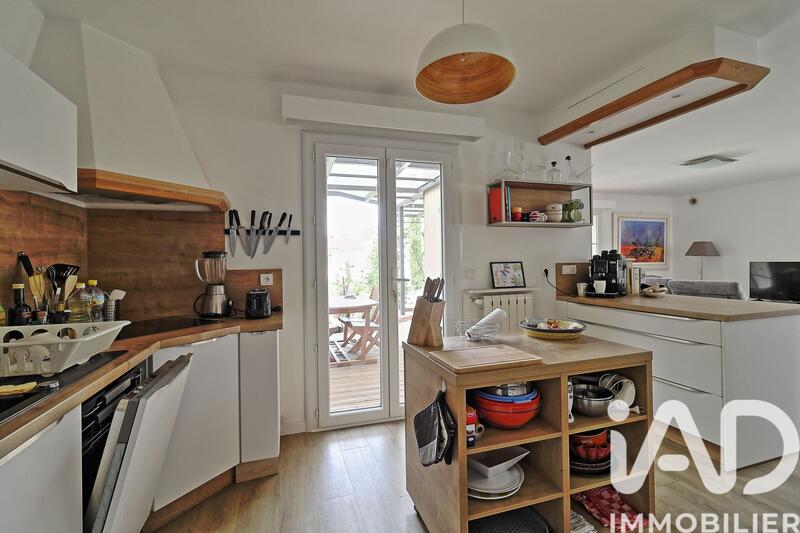 Maison - 159 m² - 5 pièces