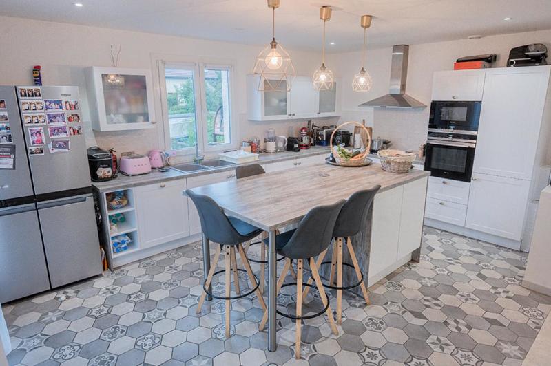 Maison - 300 m² - 10 pièces