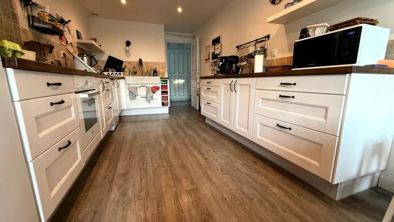 Maison - 194 m² - 8 pièces