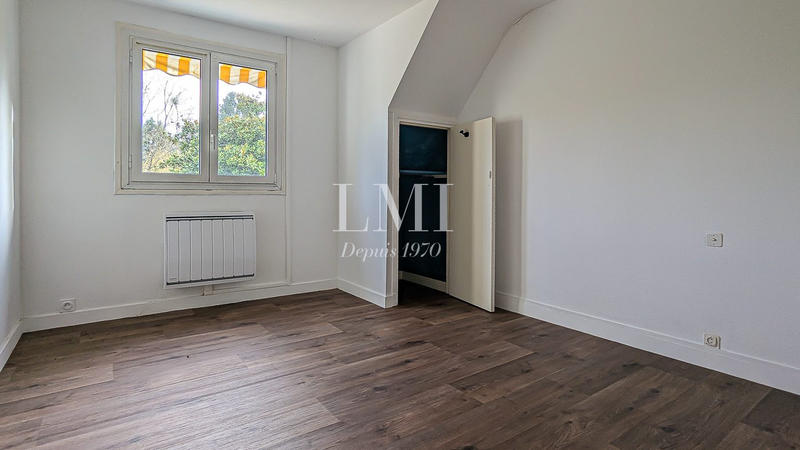 Maison traditionnelle - 150 m² - 7 pièces