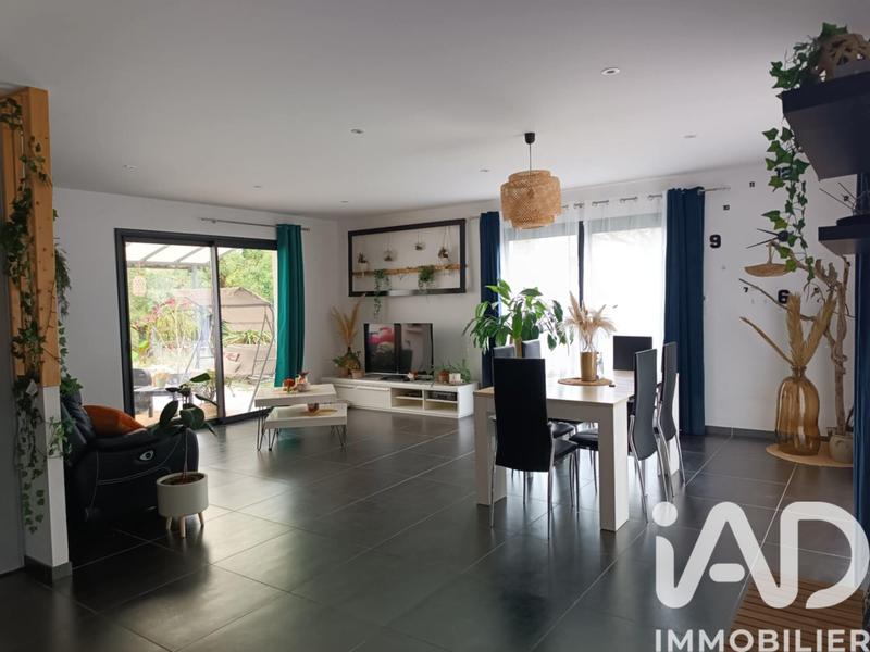 Maison - 127 m² - 5 pièces