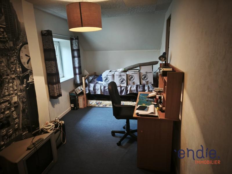 Maison - 98 m² - 5 pièces