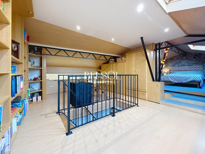 Mas - 295 m² - 10 pièces