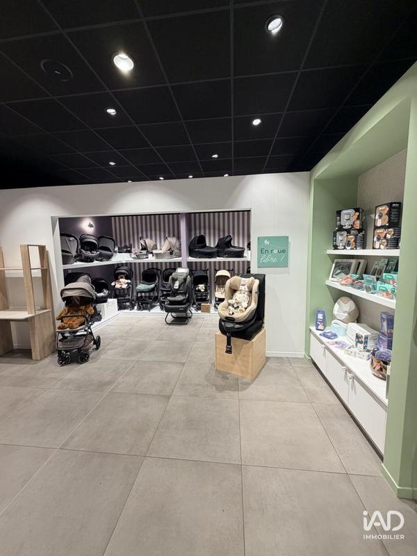 Local commercial - 297 m²