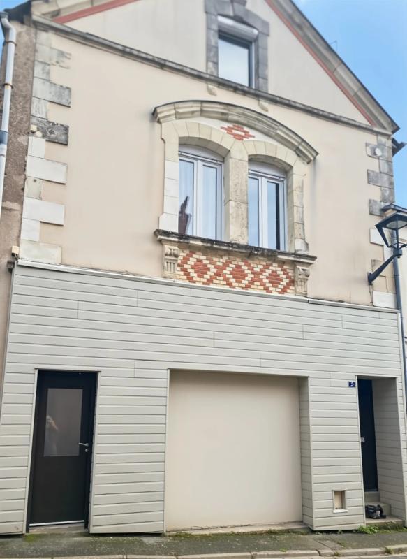 Appartement - 220 m² - 8 pièces