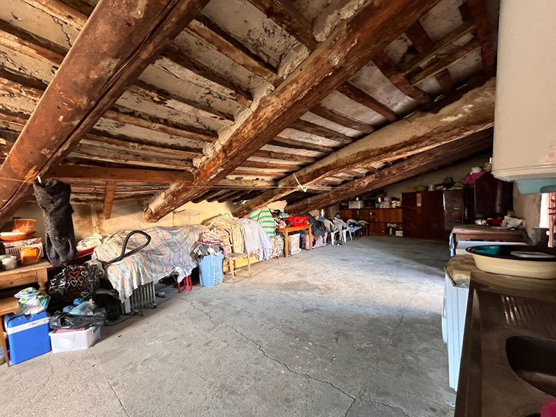 Maison - 289 m² - 12 pièces