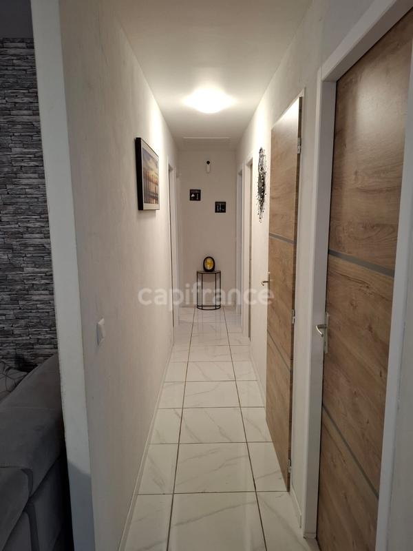 Villa - 90 m² - 4 pièces