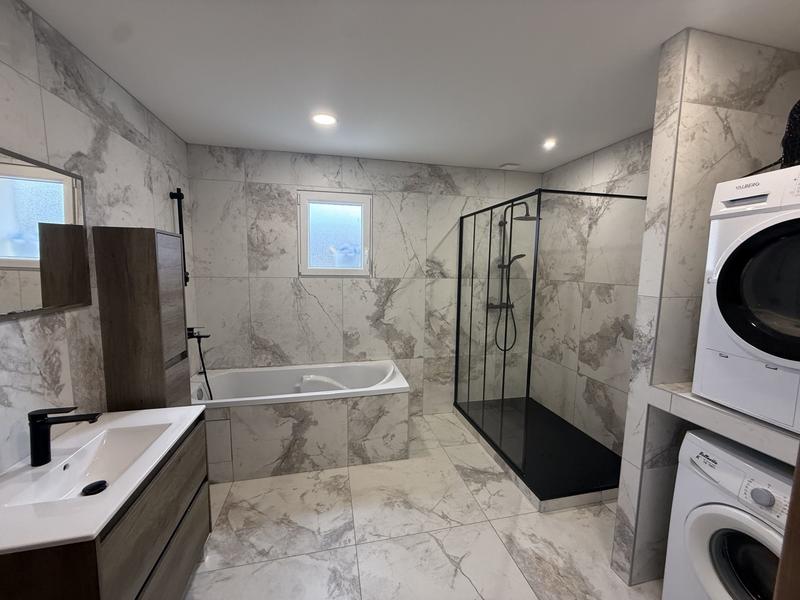 Maison traditionnelle - 148 m² - 6 pièces