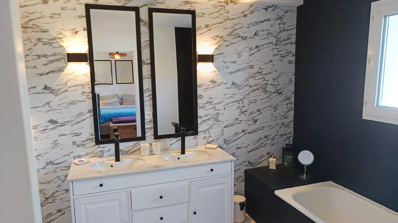 Maison - 171 m² - 7 pièces