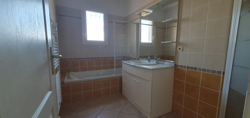 Villa - 98 m² - 5 pièces