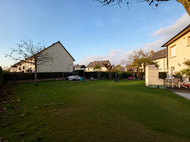 Maison traditionnelle - 160 m² - 6 pièces