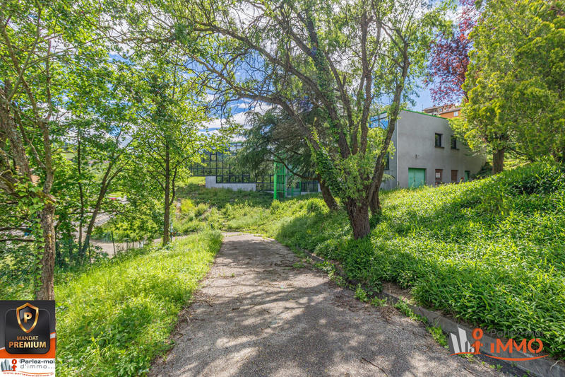 Local d'activités - 760 m²