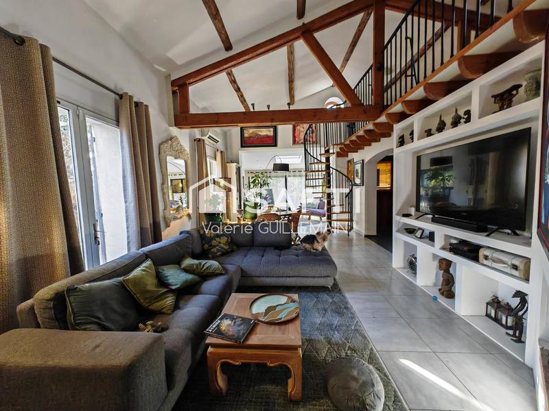 Maison - 156 m² - 5 pièces