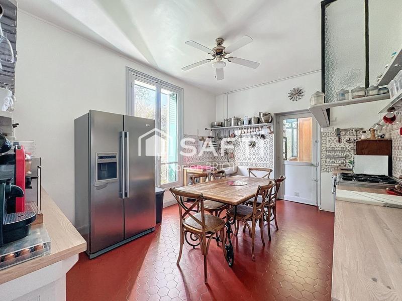 Maison de maîtres - 278 m² - 13 pièces