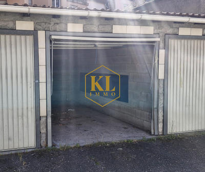 Parking / Garage - 13 m²