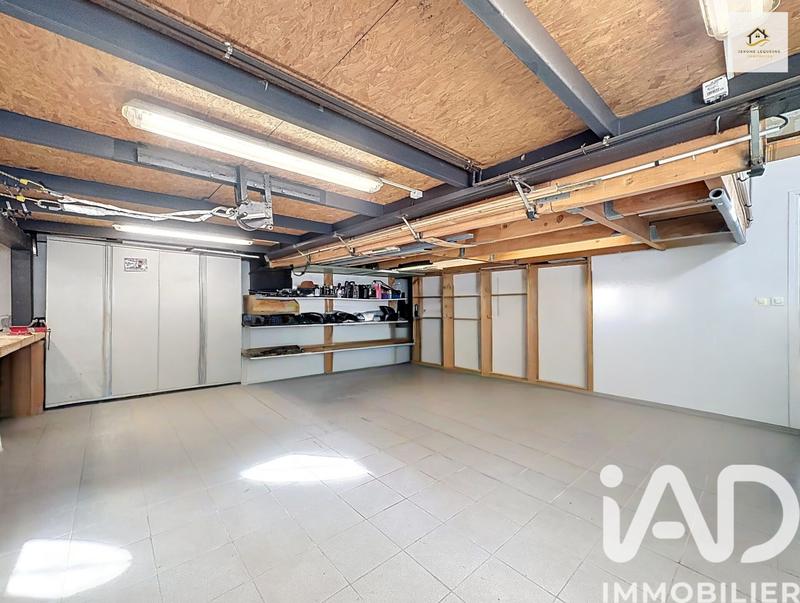 Maison - 210 m² - 7 pièces