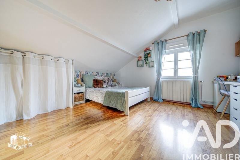 Maison - 202 m² - 6 pièces