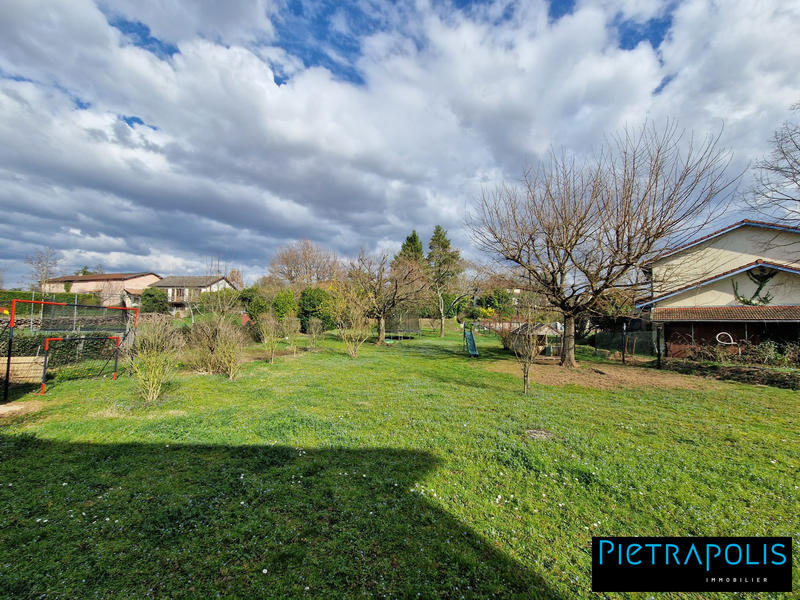 Villa - 184 m² - 6 pièces