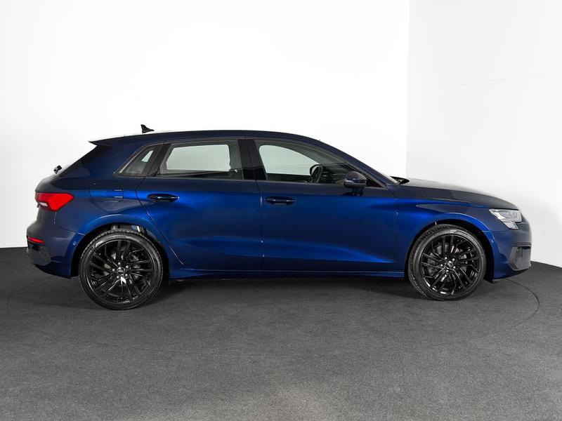 Audi A3 Sportback 30 - 2.0l Tdi 116ch Virtual Cockpit Carplay Gps Regul Camera Park Assist 1°Main
