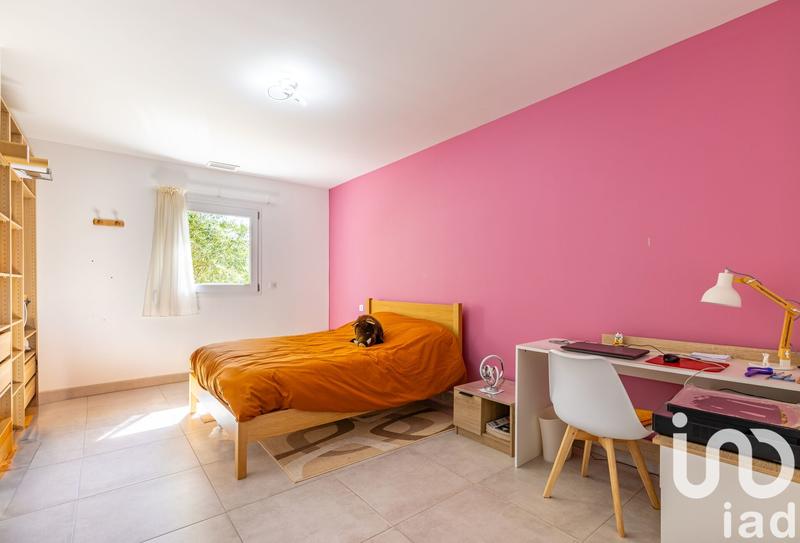 Maison - 247 m² - 7 pièces