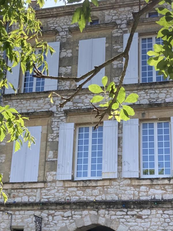 Maison de ville - 240 m² - 10 pièces