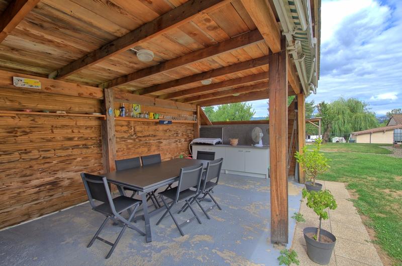 Maison traditionnelle - 181 m² - 7 pièces