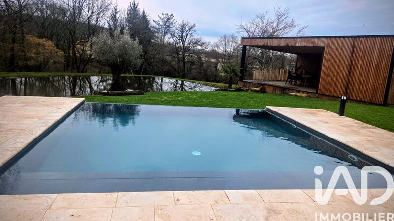 Maison de maîtres - 265 m² - 8 pièces