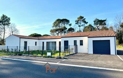 Maison - 136 m² - 5 pièces