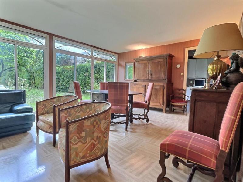 Maison - 212 m² - 8 pièces