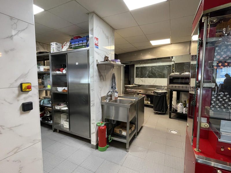 Local commercial - 180 m²