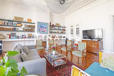 Appartement - 221 m² - 5 pièces