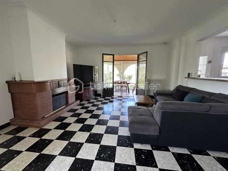 Maison - 170 m² - 5 pièces