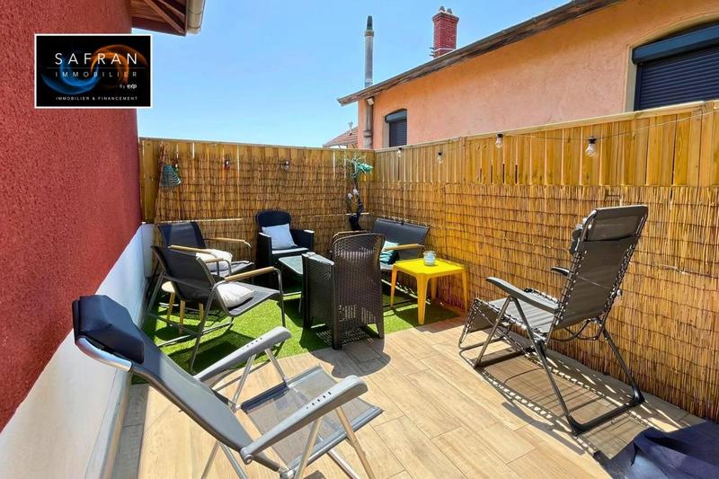 Immeuble - 70 m² - 5 pièces