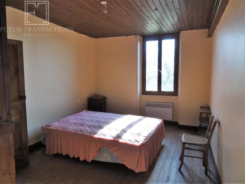 Maison - 198 m² - 8 pièces