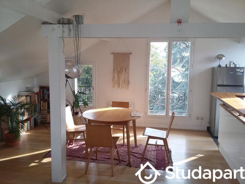 Chambre - 9 m² - 1 pièce