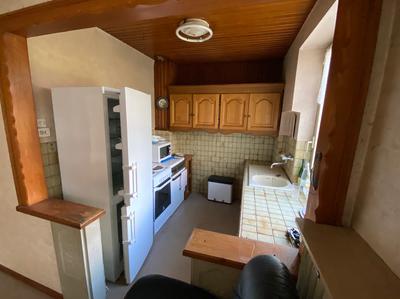 Maison - 182 m² - 9 pièces