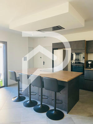 Maison - 135 m² - 4 pièces