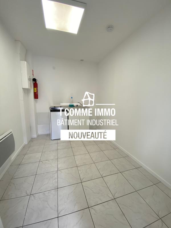 Entrepôt - 612 m²