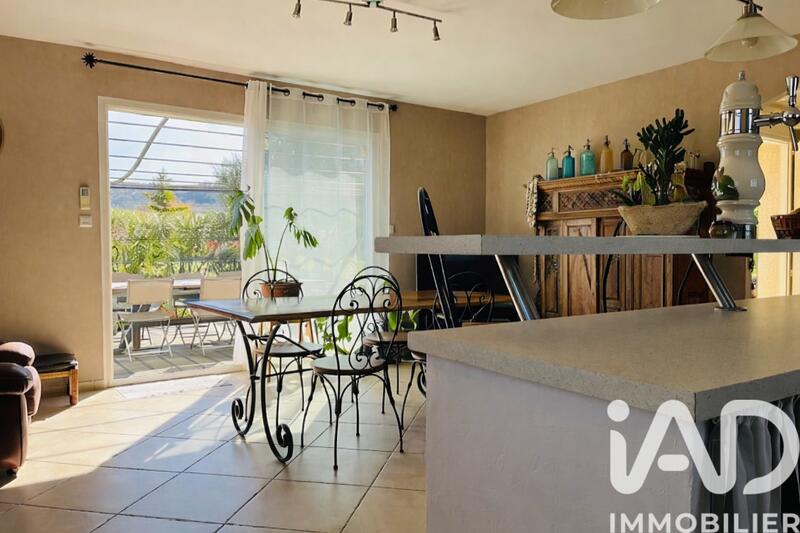 Maison - 174 m² - 6 pièces