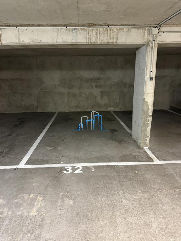 Parking - 13 m²