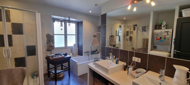 Appartement - 120 m² - 4 pièces