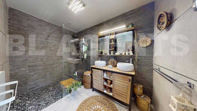 Villa - 190 m² - 7 pièces