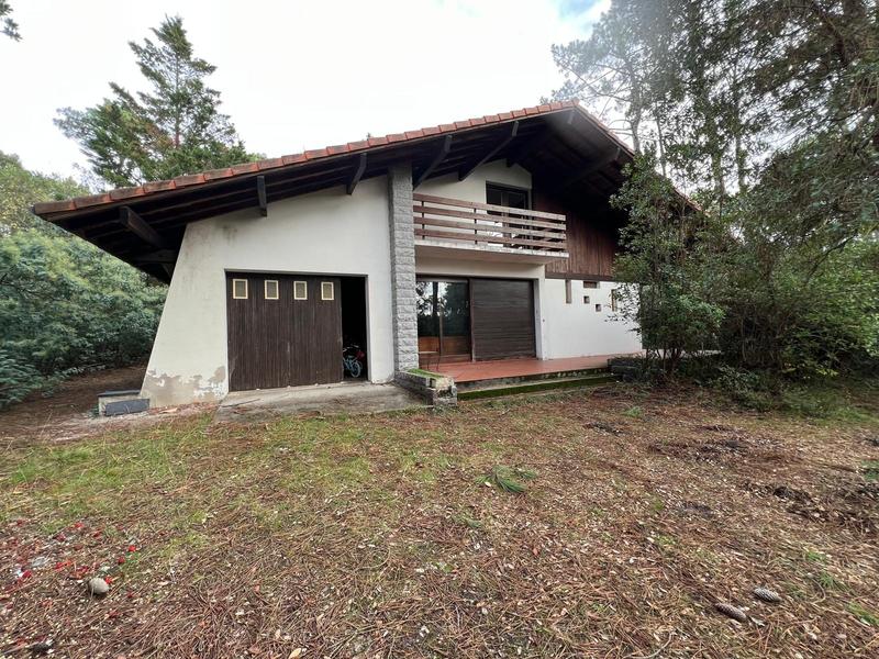 Maison - 130 m² - 8 pièces