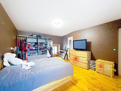 Maison - 180 m² - 5 pièces