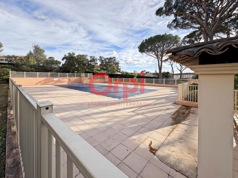 Studio - 25 m² - 1 pièce