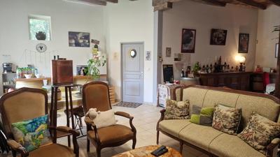 Maison - 496 m² - 11 pièces