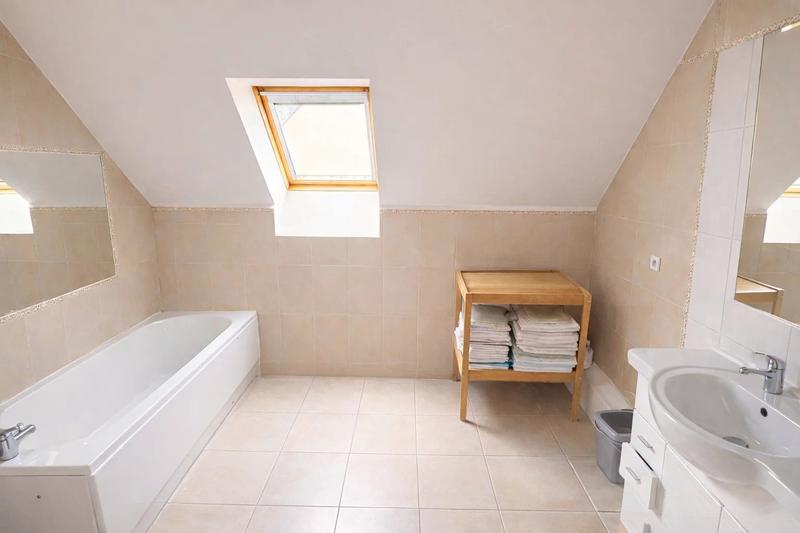 Maison - 148 m² - 6 pièces